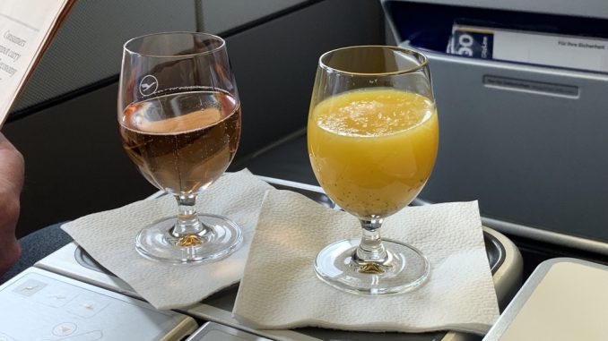 Lufthansa CityLine AIrbus A340-300 Business Class-6