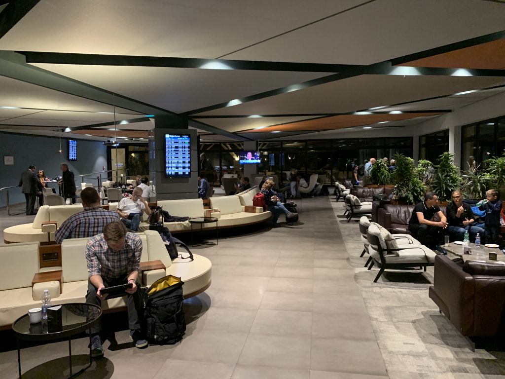 Review La Valette Club Lounge Malta Frankfurtflyer.de