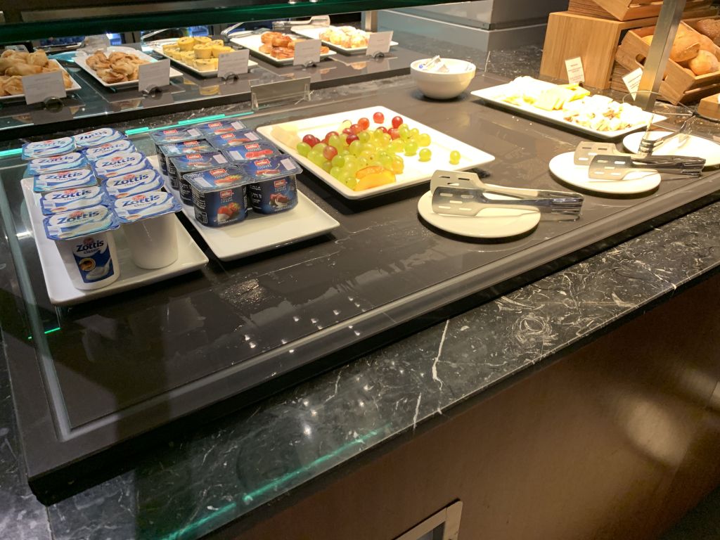 Review La Valette Club Lounge Malta Frankfurtflyer.de