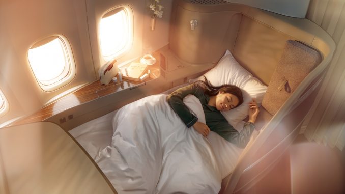 m-Cathay_Pacific_First_Class_Bett
