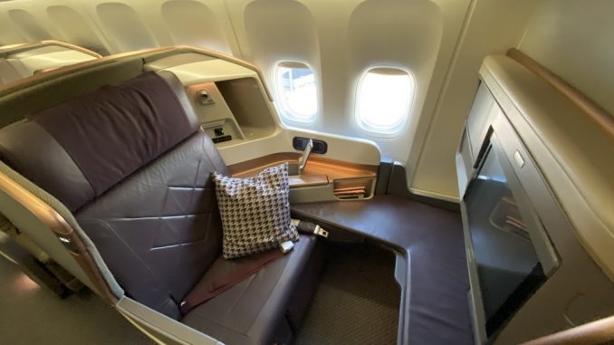 Singapore Airlines First Class 777-16