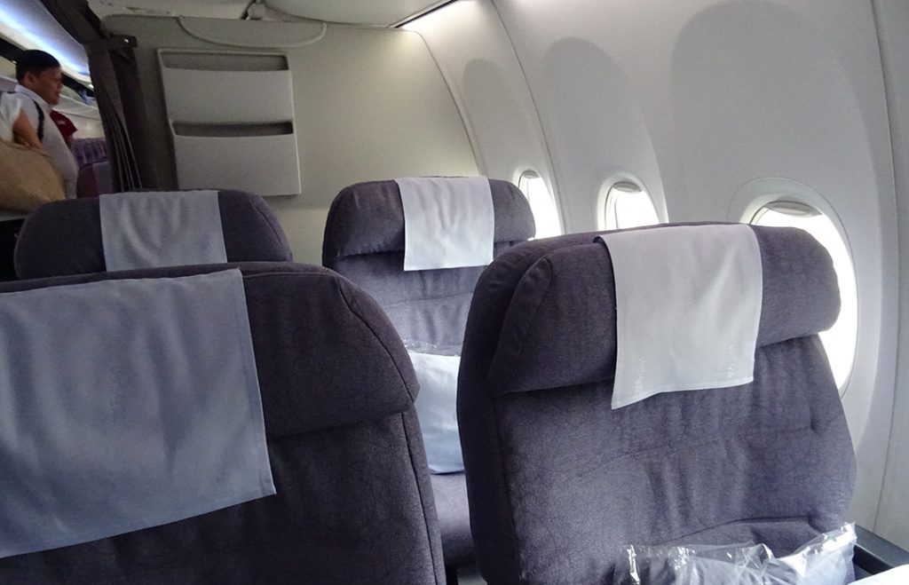 Review: China Airlines Business Class B737-800 von Taipeh nach Manila ...