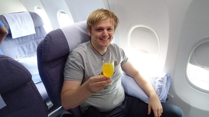 TPE-MNL-B737-800-Business-Class005