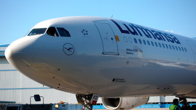 Lufthansa Airbus A330 neue Lackierung am Boden
