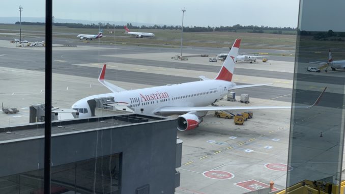 Austrian Airlines Business Class Boeing 767 Robin-3