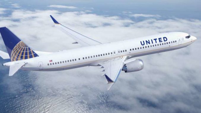 United Boeing 737MAX10