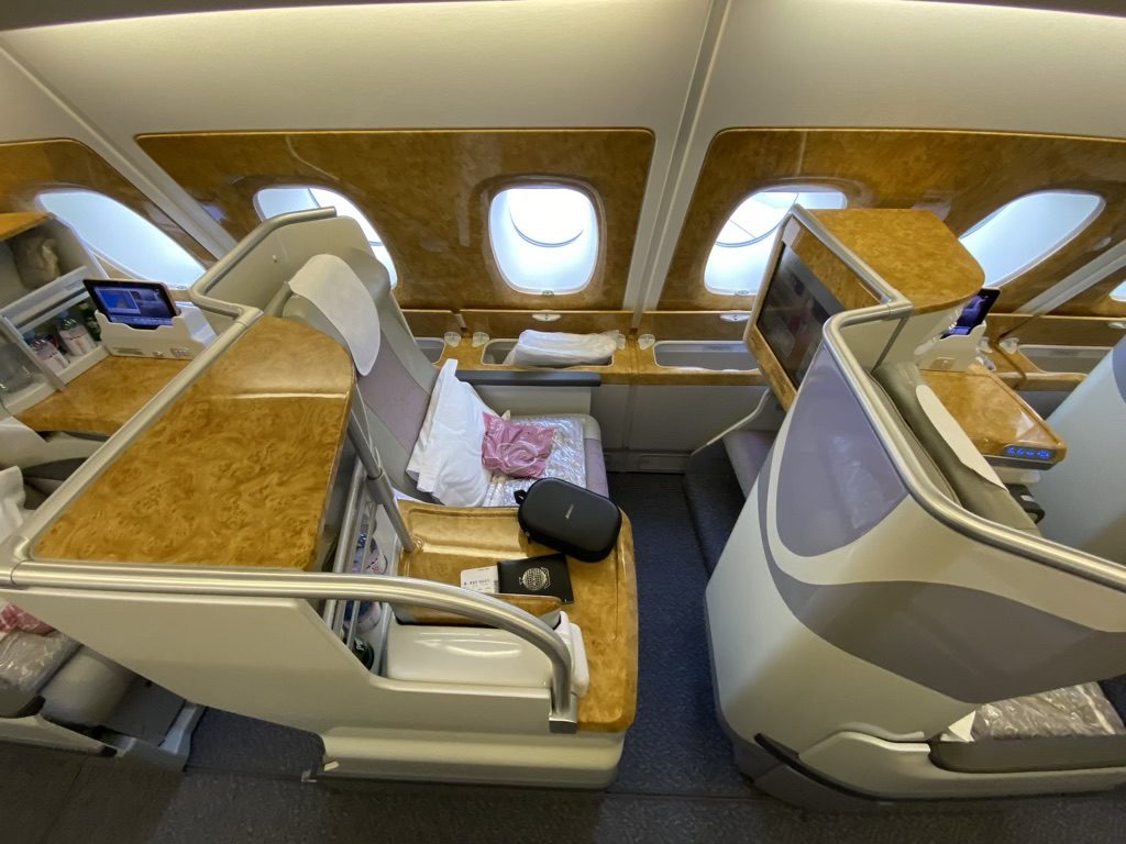 Review: Emirates (neue) Business Class Airbus A380 Dubai nach München - Frankfurtflyer.de