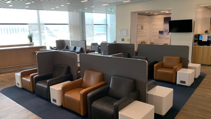 Lufthansa Business Lounge A Corona-6