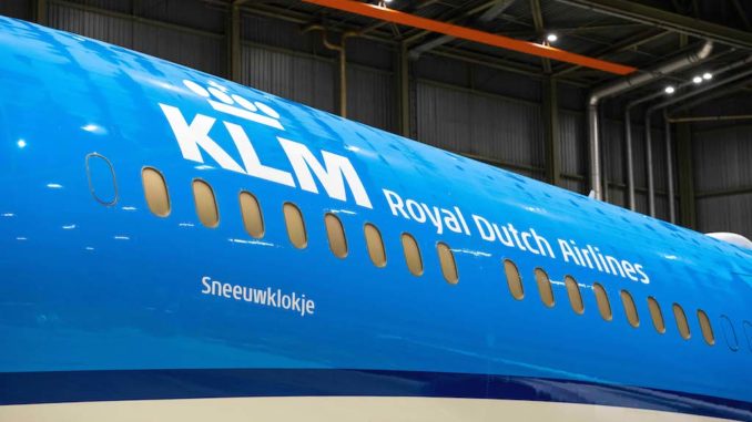 KLM 787