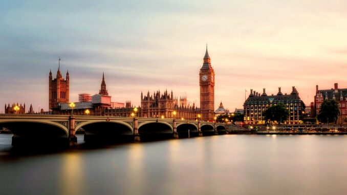 london-2393098_1280